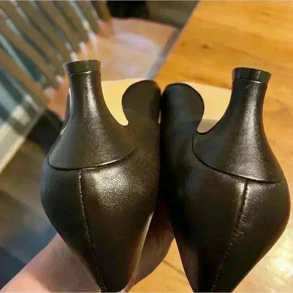 Array Flatter Kitten Heel pumps w/round toe Brown Size 8.5M - Picture 3 of 7